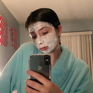 Meet your Posher, Karina